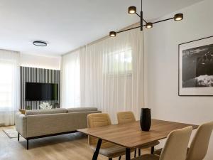 Prodej bytu 2+kk, Praha - Horní Měcholupy, Milánská, 59 m2