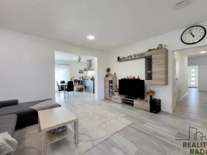 Prodej rodinného domu, Hrádek, 165 m2