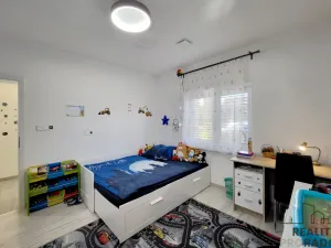 Prodej rodinného domu, Hrádek, 165 m2