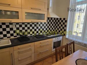 Prodej bytu 2+1, Opava, Zacpalova, 71 m2