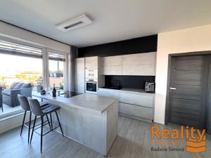 Prodej bytu 2+kk, Otrokovice, Příčná, 68 m2