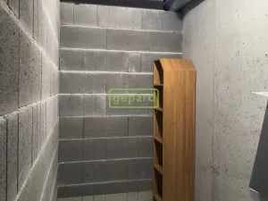 Pronájem bytu 1+kk, Praha - Libeň, Novovysočanská, 28 m2