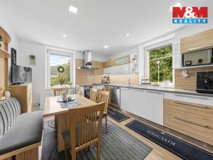 Prodej rodinného domu, Děčín - Děčín X-Bělá, Sněžnická, 300 m2