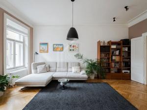 Prodej bytu 3+1, Praha - Nové Město, Soukenická, 107 m2