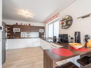 Prodej rodinného domu, Chýně, Ke Skále, 220 m2