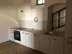 Pronájem bytu 2+1, Hradec Králové, Velké náměstí, 88 m2