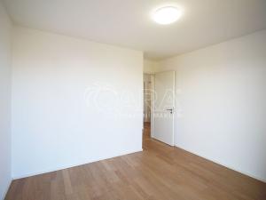 Pronájem bytu 3+kk, Praha - Kbely, Plzákova, 77 m2
