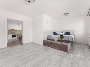 Pronájem bytu 2+1, Uherské Hradiště, U Cihelny, 63 m2