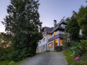 Prodej ubytování, Mnichovice, Nad rybníkem, 312 m2