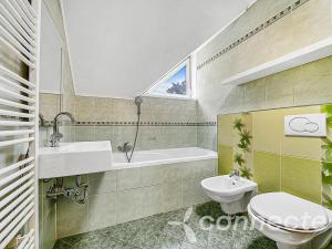 Prodej rodinného domu, Praha - Uhříněves, Vachkova, 157 m2