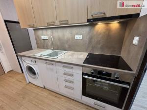 Pronájem bytu 1+1, Otrokovice, Školní, 30 m2