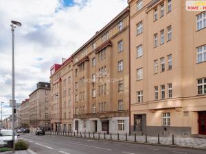 Pronájem bytu 2+1, Praha - Holešovice, Veletržní, 52 m2