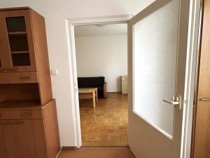 Pronájem bytu 1+1, Písek, Otavská, 35 m2