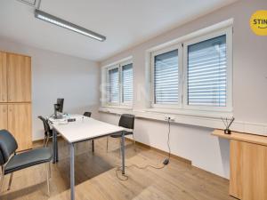 Prodej kanceláře, Třebětice, 1982 m2