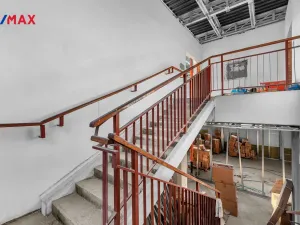 Prodej obchodního prostoru, Hradec Králové - Slezské Předměstí, Bratří Štefanů, 876 m2