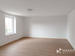 Pronájem bytu 2+kk, Praha - Čakovice, Jizerská, 34 m2