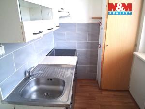 Pronájem bytu 1+1, Ústí nad Labem - Severní Terasa, Šrámkova, 34 m2