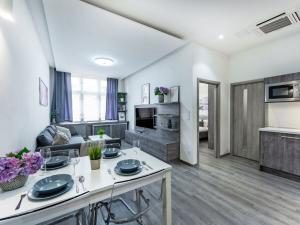 Prodej bytu 2+kk, Praha - Nové Město, Opletalova, 44 m2