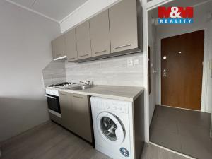 Prodej bytu 1+1, Jirkov, Červenohrádecká, 39 m2