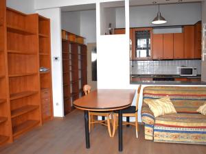 Pronájem bytu 2+kk, Praha - Smíchov, Pecháčkova, 63 m2