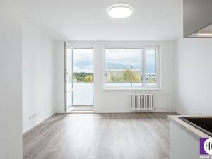 Prodej bytu 3+1, Praha, Urbánkova, 80 m2