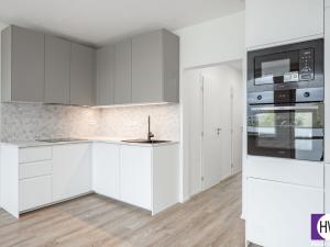 Prodej bytu 3+1, Praha, Urbánkova, 80 m2