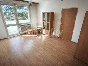 Pronájem bytu 1+1, Náměšť nad Oslavou, 33 m2