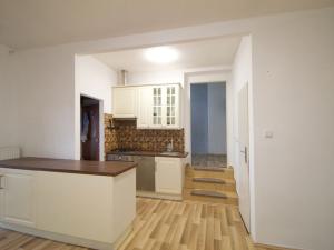 Pronájem bytu 2+kk, Líně, Plzeňská, 42 m2