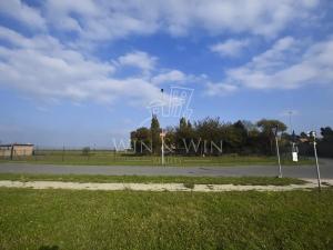 Pronájem komerčního pozemku, Jenštejn, K Jenštejnu, 1332 m2