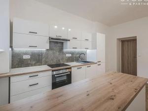 Pronájem bytu 3+kk, Hradec Králové, Mánesova, 66 m2