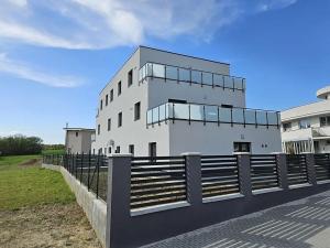 Pronájem bytu 2+kk, Ostrava, Dubová, 64 m2