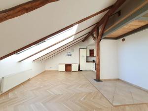 Pronájem bytu 2+kk, Praha - Smíchov, Plzeňská, 87 m2