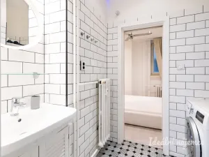 Pronájem bytu 2+kk, Praha - Nové Město, Opletalova, 42 m2