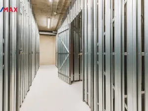 Pronájem bytu 1+kk, Praha - Smíchov, Vackové, 38 m2