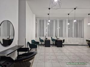 Pronájem obchodního prostoru, Praha - Vysočany, bratří Dohalských, 233 m2