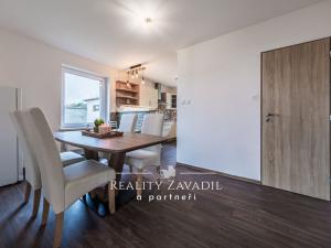 Prodej rodinného domu, Senohraby, U dálnice, 204 m2