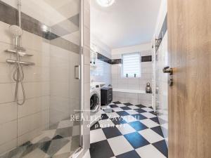 Prodej rodinného domu, Senohraby, U dálnice, 204 m2