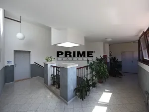 Pronájem kanceláře, Praha - Smíchov, Štefánikova, 63 m2