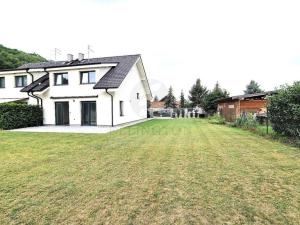 Pronájem rodinného domu, Přerov nad Labem, 134 m2