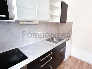 Pronájem bytu 2+1, Praha - Smíchov, Staropramenná, 60 m2