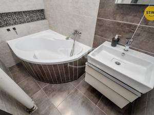 Pronájem bytu 2+kk, Ostrava, Kyjevská, 51 m2