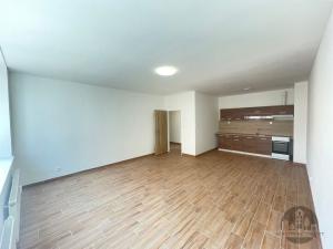 Pronájem bytu 2+kk, Praha, Na Harfě, 65 m2