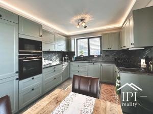 Prodej rodinného domu, Praha - Březiněves, 155 m2