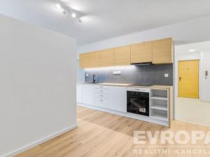 Prodej bytu 3+kk, Úsobí, 64 m2