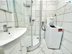 Pronájem bytu 4+1, Praha - Modřany, U zastávky, 75 m2