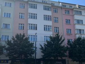 Pronájem bytu 3+1, Praha, Vinohradská, 110 m2