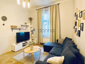 Pronájem bytu 2+kk, Praha, Lucemburská, 50 m2