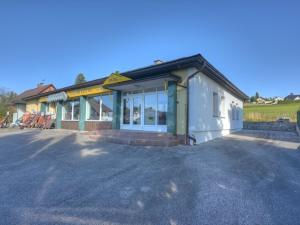 Prodej obchodního prostoru, Studenec, 265 m2