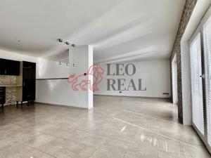 Prodej rodinného domu, Topolná, 215 m2