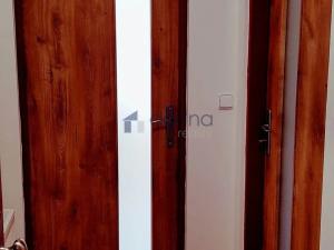 Pronájem bytu 2+1, Praha, Hejtmanská, 54 m2